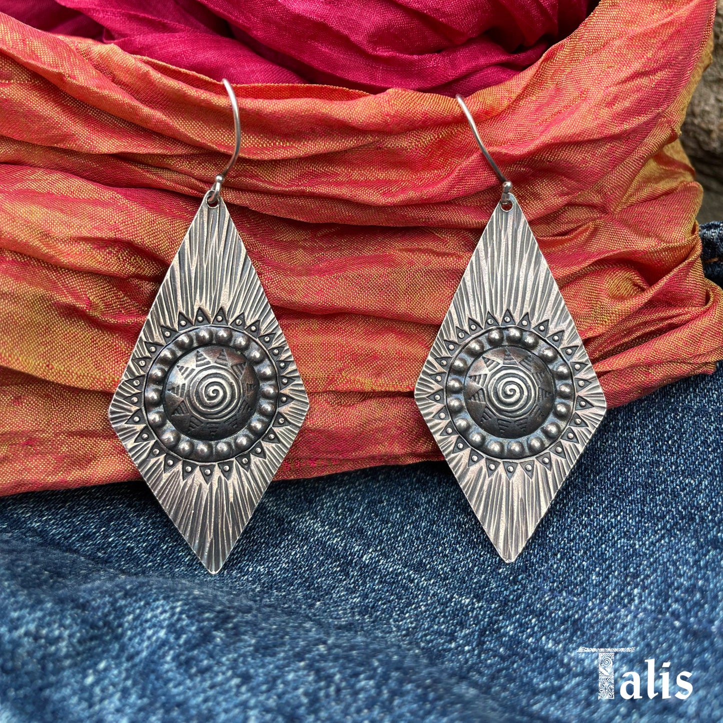 Diamond Entranced Earrings TE206