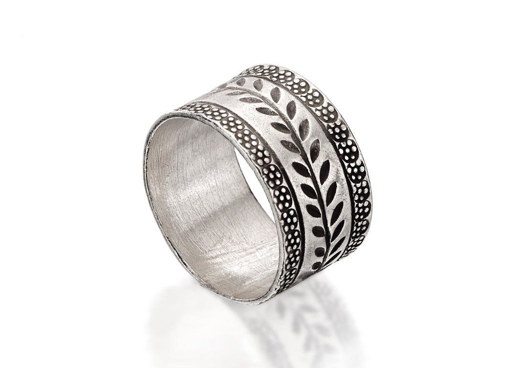 Blossom of Leaves Ring TR129